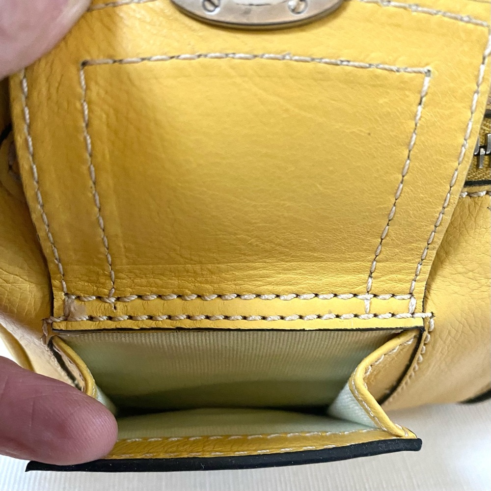 MARC JACOBS YELLOW LEATHER BAG - Picture 10 of 17